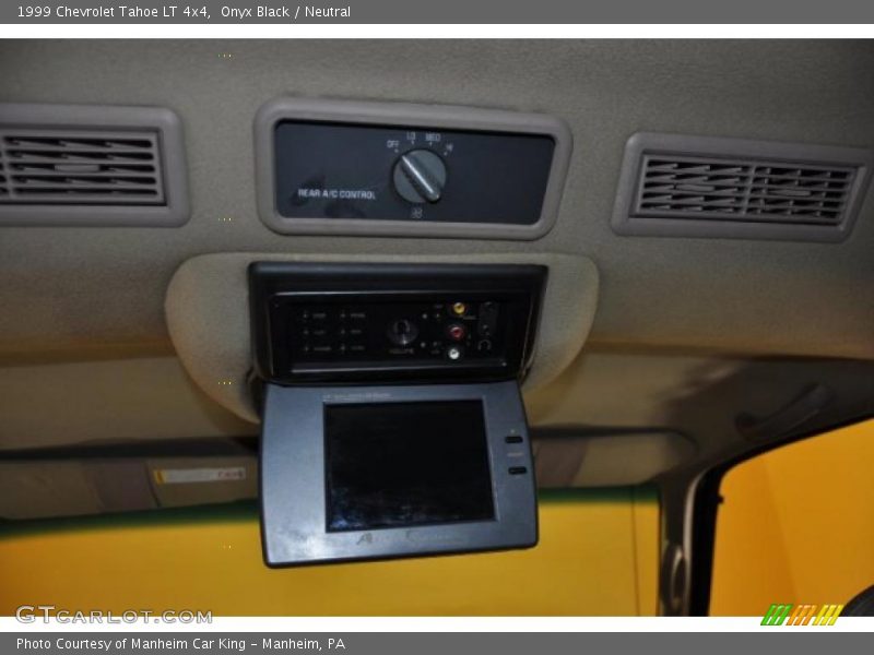 Onyx Black / Neutral 1999 Chevrolet Tahoe LT 4x4