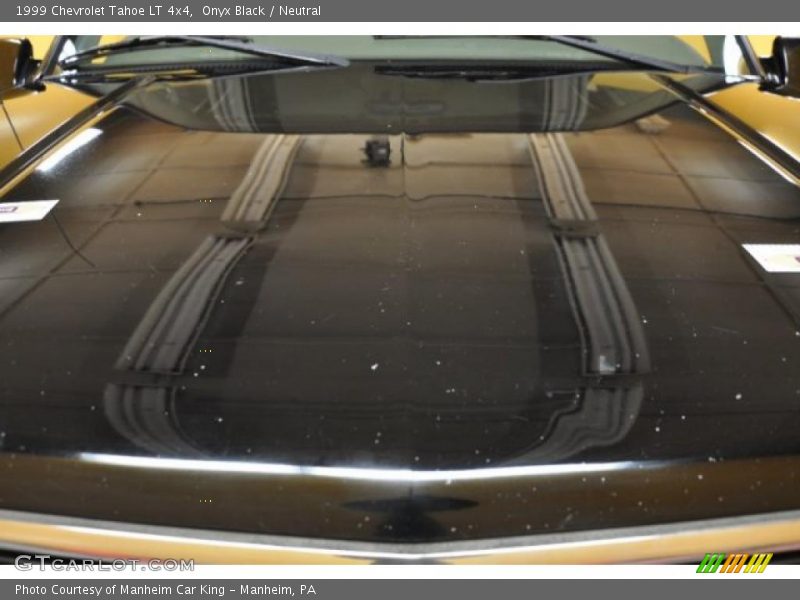 Onyx Black / Neutral 1999 Chevrolet Tahoe LT 4x4