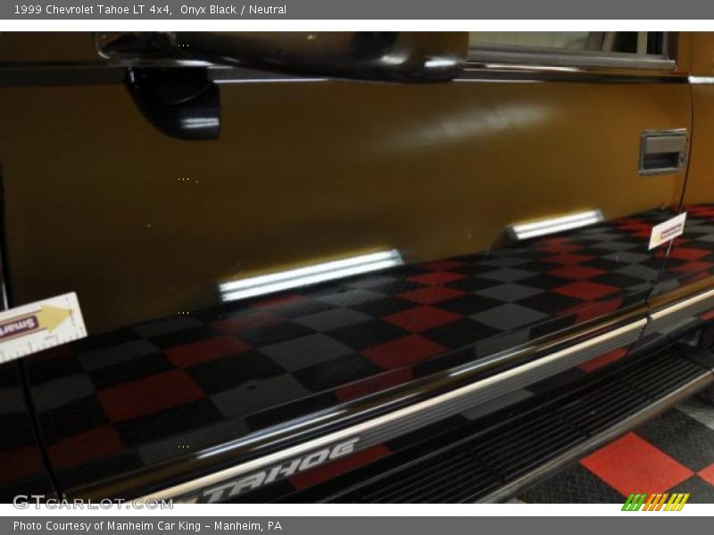 Onyx Black / Neutral 1999 Chevrolet Tahoe LT 4x4