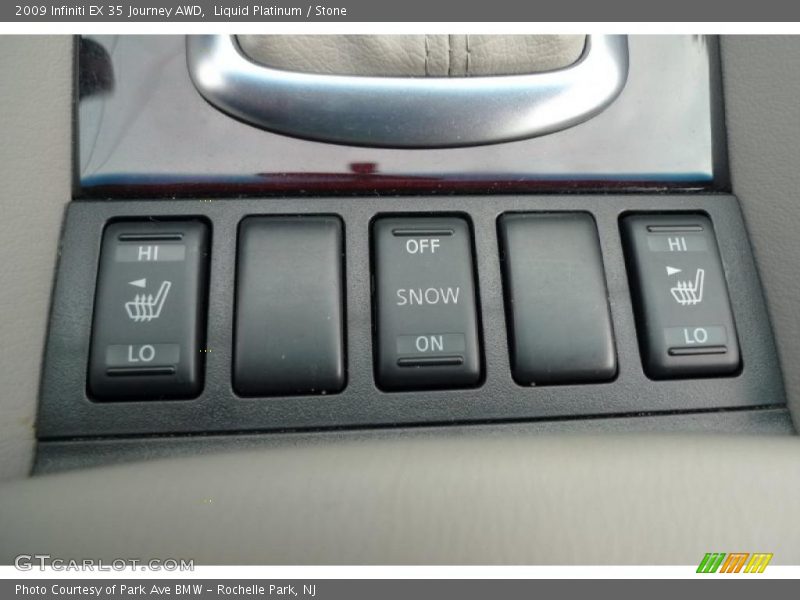 Controls of 2009 EX 35 Journey AWD