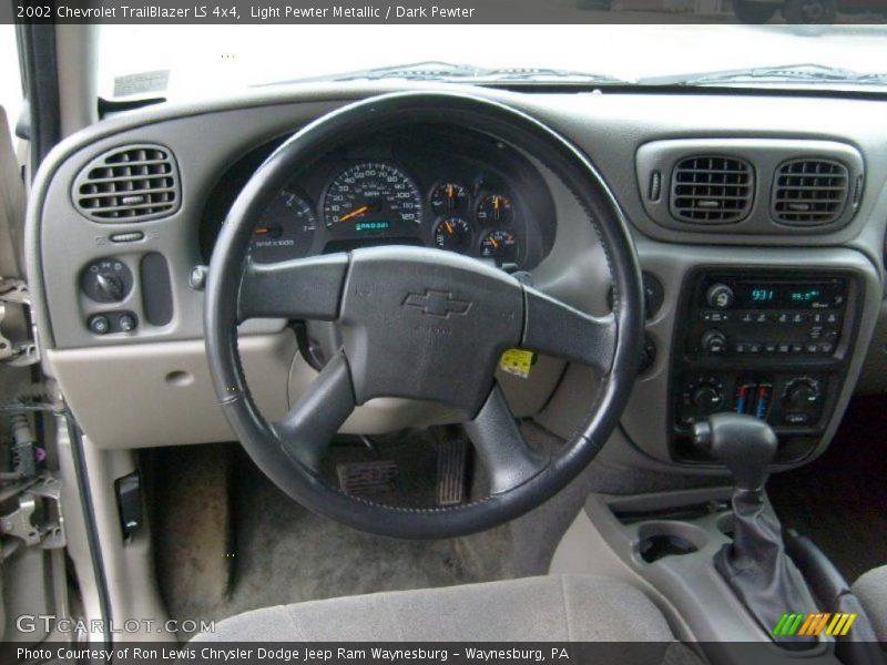 Light Pewter Metallic / Dark Pewter 2002 Chevrolet TrailBlazer LS 4x4