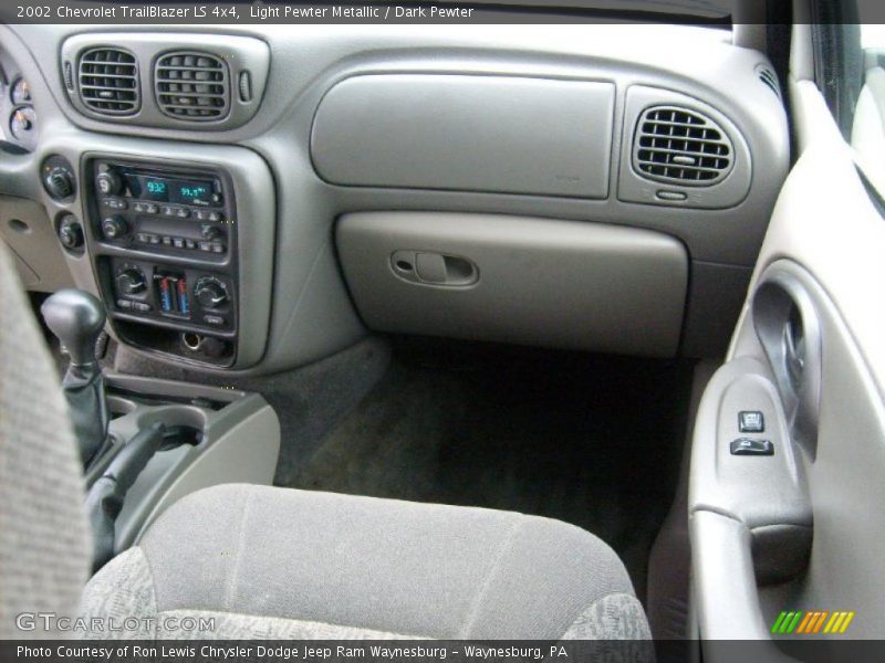 Light Pewter Metallic / Dark Pewter 2002 Chevrolet TrailBlazer LS 4x4