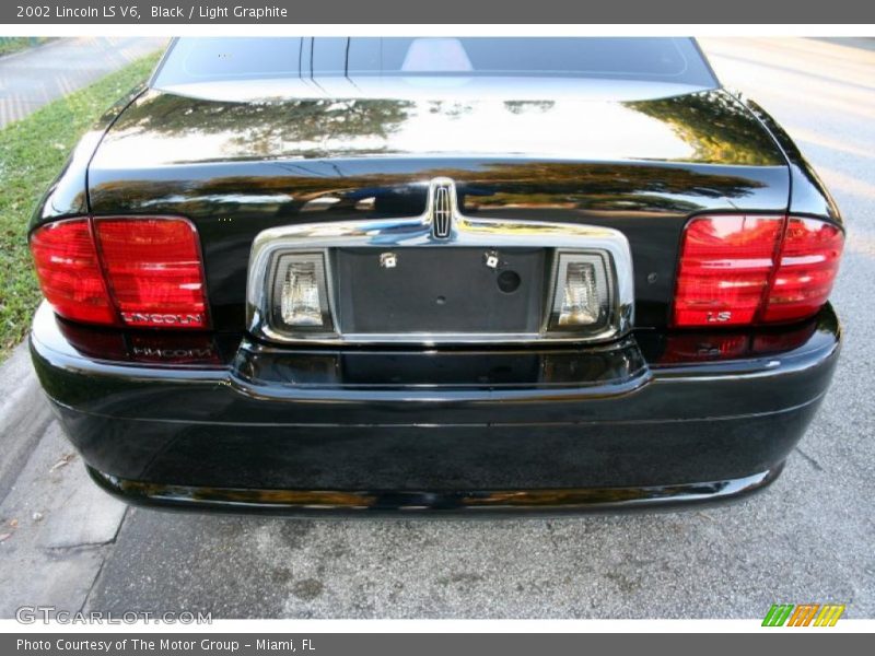 Black / Light Graphite 2002 Lincoln LS V6