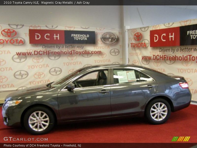 Magnetic Gray Metallic / Ash Gray 2010 Toyota Camry XLE