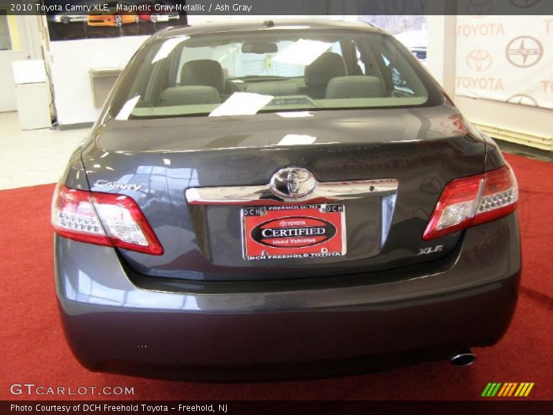 Magnetic Gray Metallic / Ash Gray 2010 Toyota Camry XLE