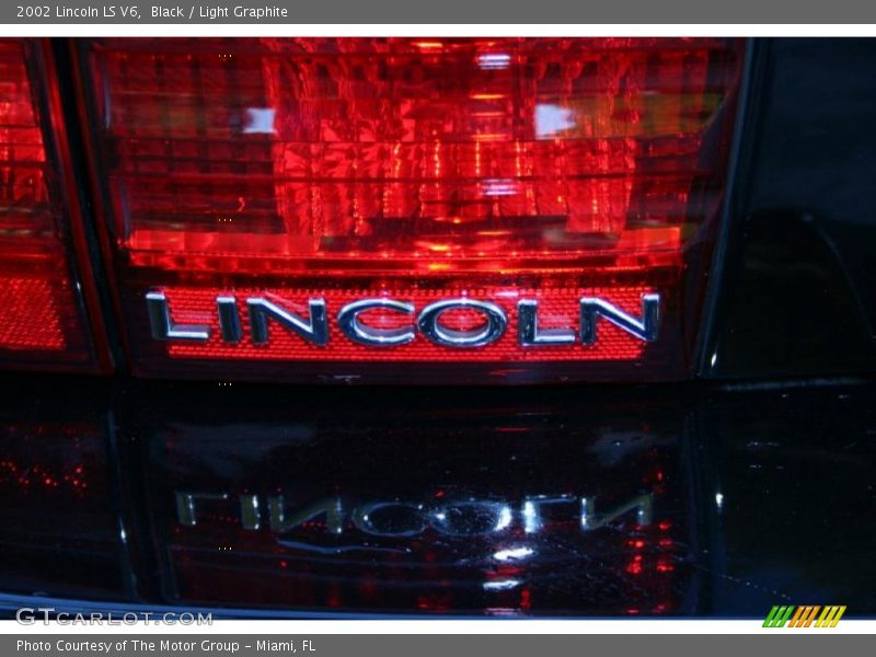 Black / Light Graphite 2002 Lincoln LS V6