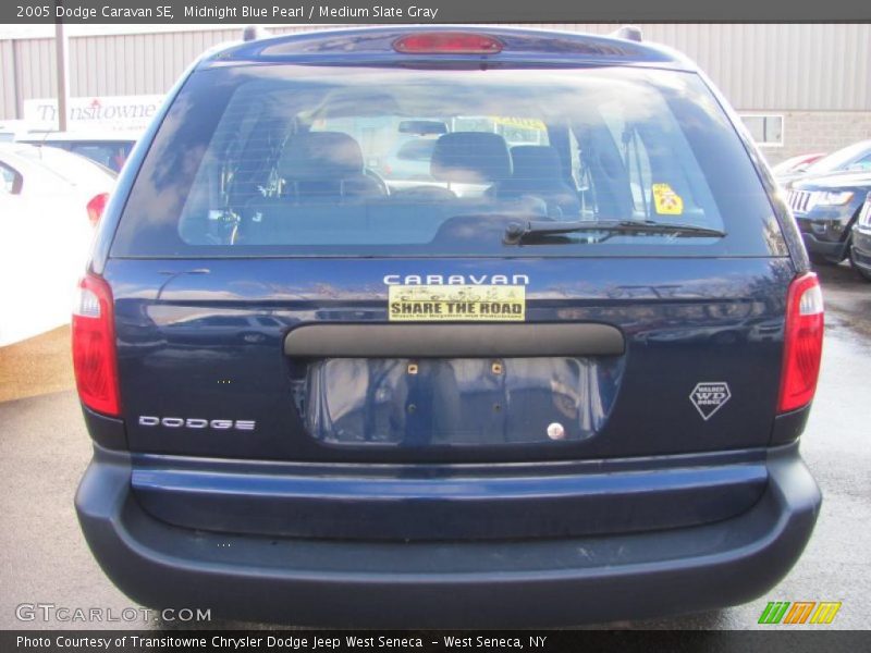 Midnight Blue Pearl / Medium Slate Gray 2005 Dodge Caravan SE