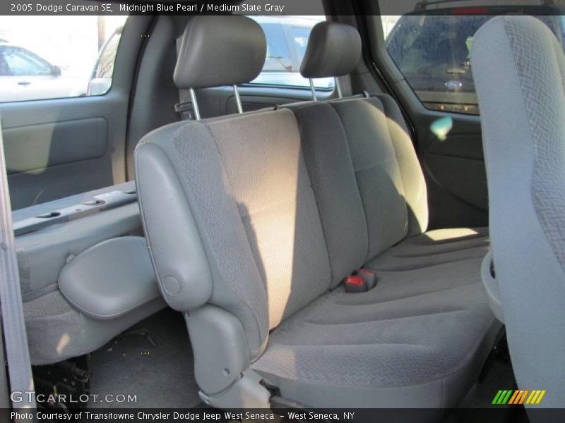 Midnight Blue Pearl / Medium Slate Gray 2005 Dodge Caravan SE