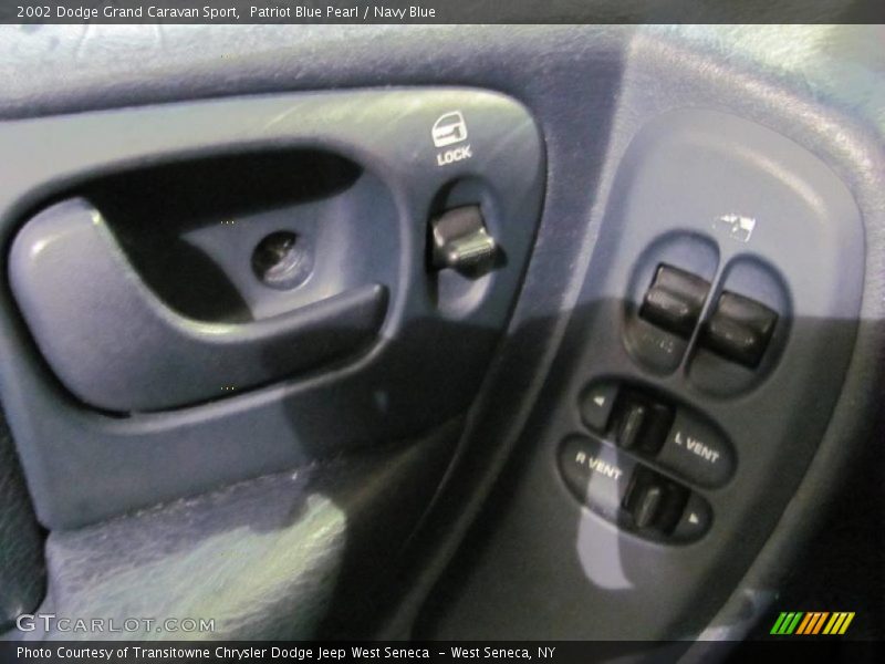 Patriot Blue Pearl / Navy Blue 2002 Dodge Grand Caravan Sport