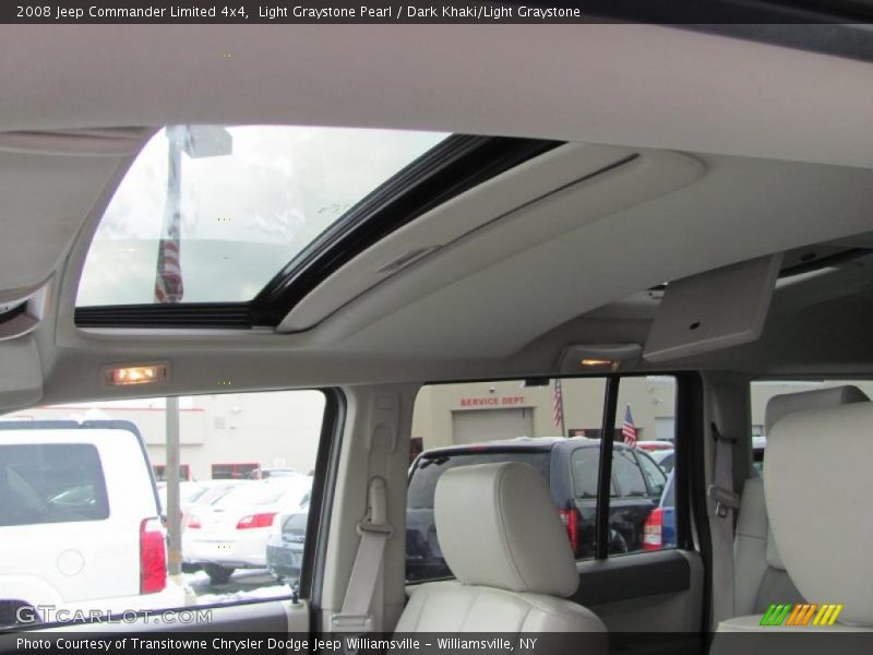 Light Graystone Pearl / Dark Khaki/Light Graystone 2008 Jeep Commander Limited 4x4