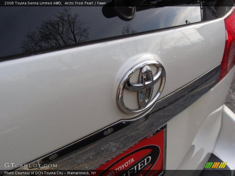 Arctic Frost Pearl / Fawn 2008 Toyota Sienna Limited AWD