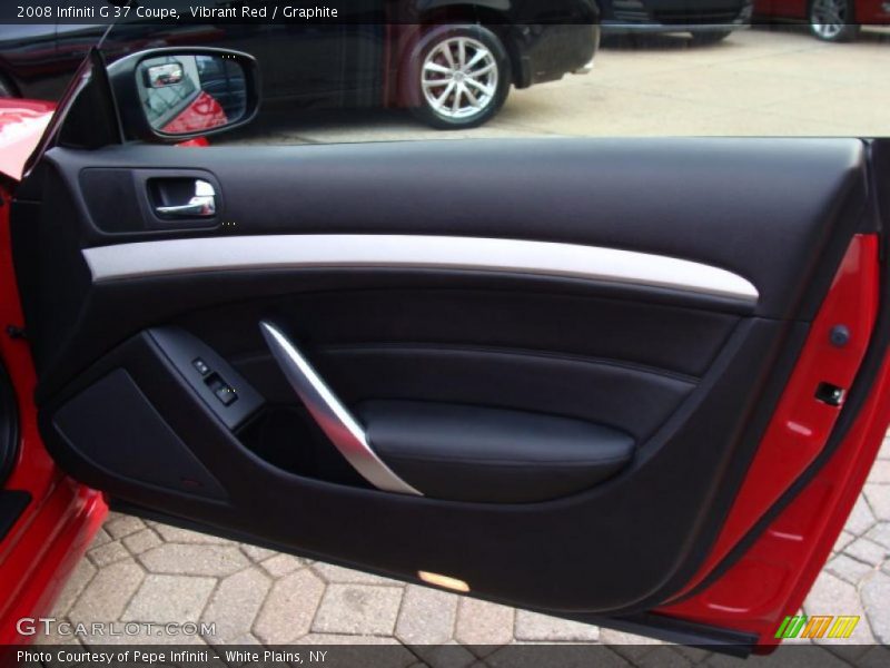 Door Panel of 2008 G 37 Coupe
