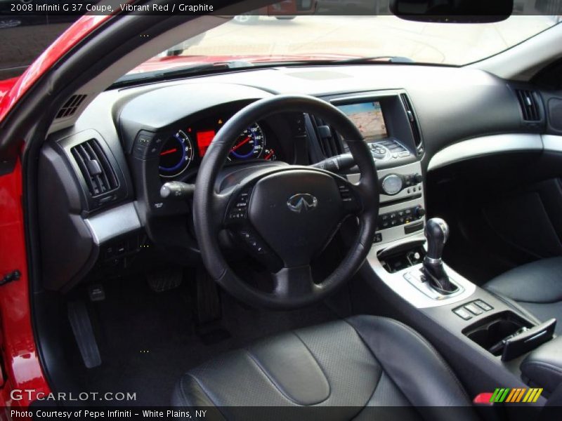 Dashboard of 2008 G 37 Coupe