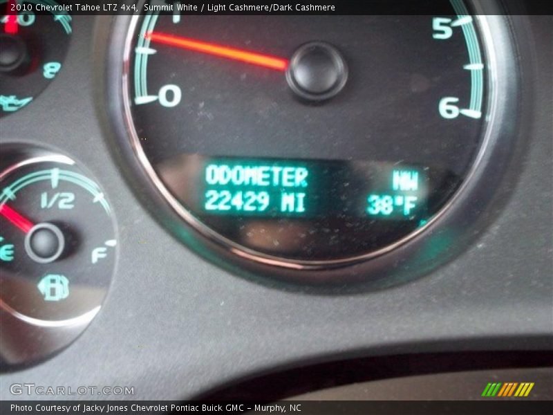 Summit White / Light Cashmere/Dark Cashmere 2010 Chevrolet Tahoe LTZ 4x4