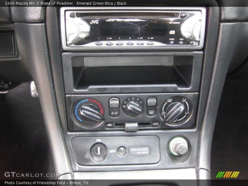 Controls of 1999 MX-5 Miata LP Roadster