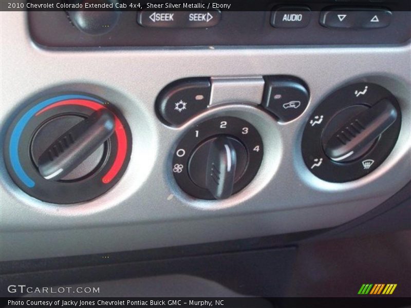 Controls of 2010 Colorado Extended Cab 4x4