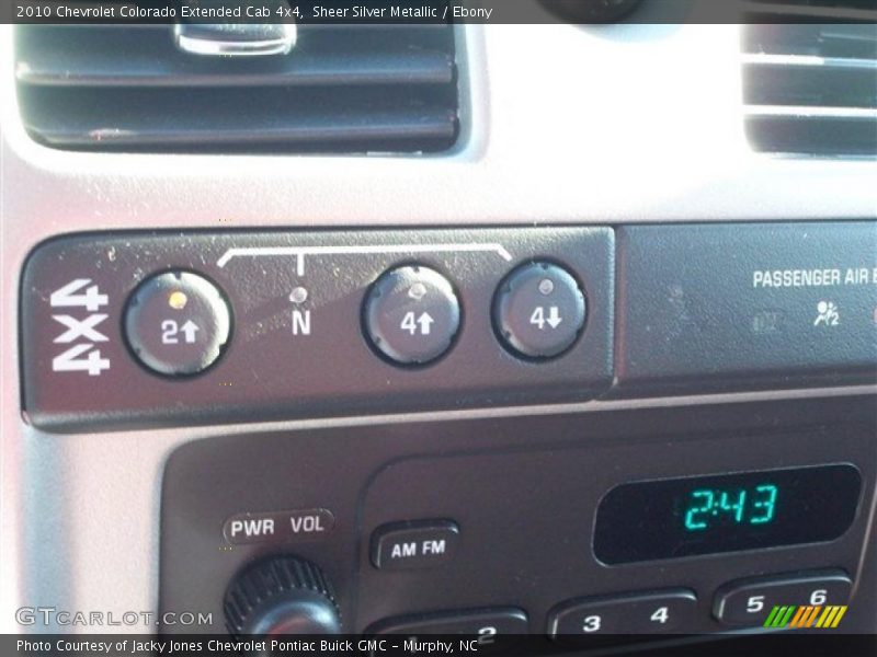 Controls of 2010 Colorado Extended Cab 4x4