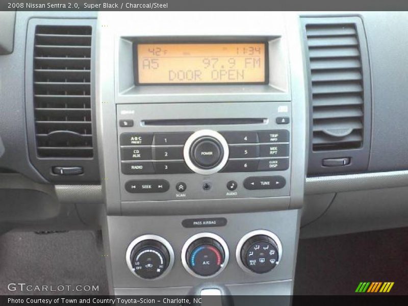 Super Black / Charcoal/Steel 2008 Nissan Sentra 2.0