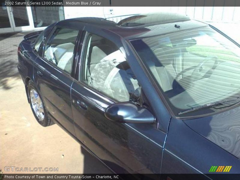 Medium Blue / Gray 2002 Saturn L Series L300 Sedan