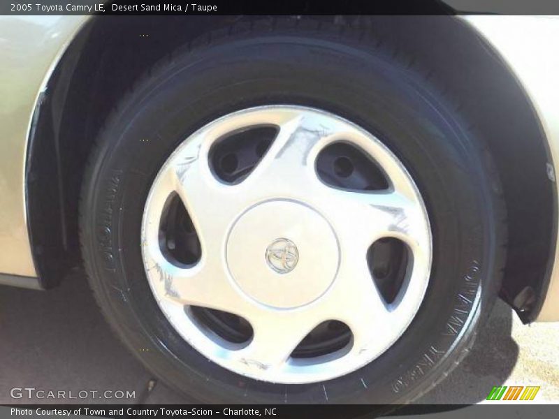 Desert Sand Mica / Taupe 2005 Toyota Camry LE