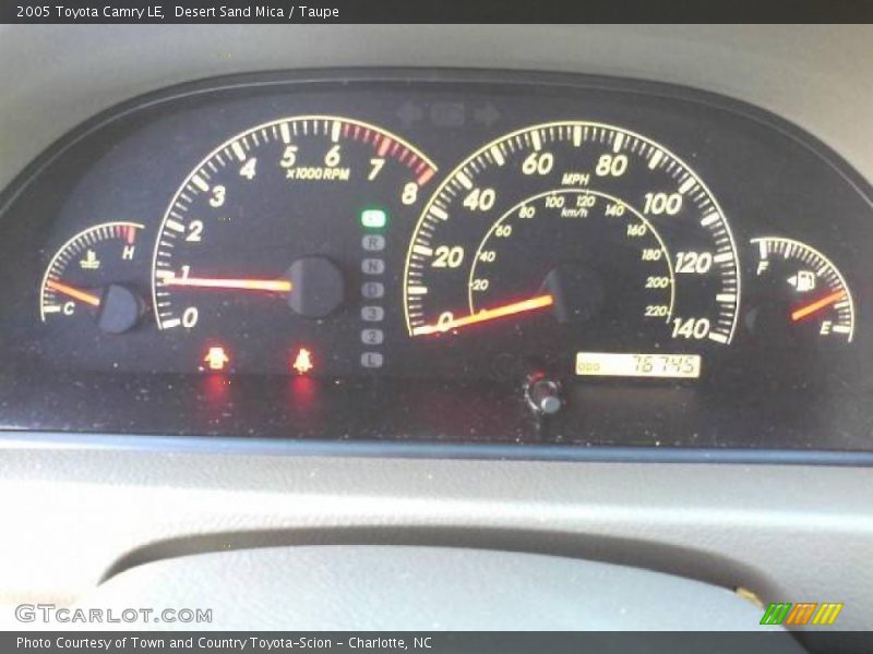 Desert Sand Mica / Taupe 2005 Toyota Camry LE