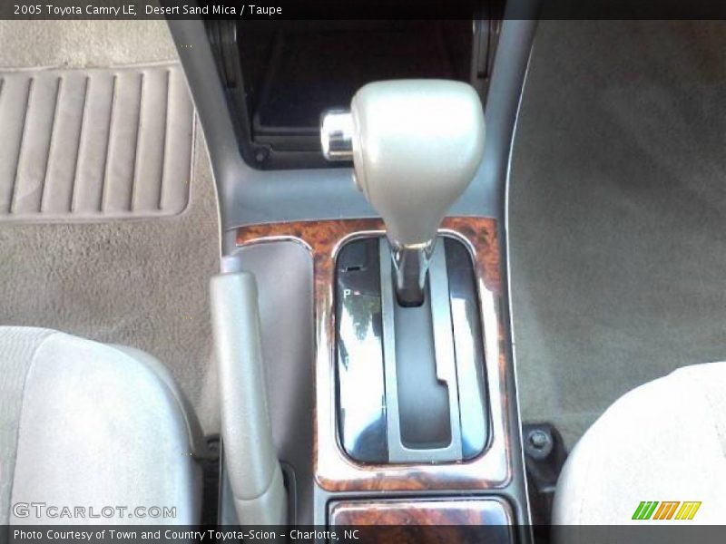 Desert Sand Mica / Taupe 2005 Toyota Camry LE