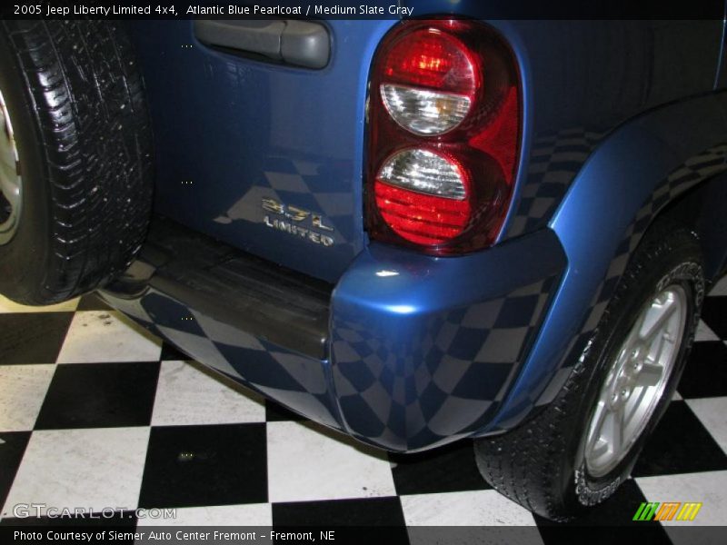 Atlantic Blue Pearlcoat / Medium Slate Gray 2005 Jeep Liberty Limited 4x4