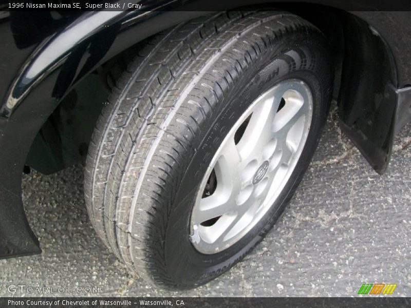 Super Black / Gray 1996 Nissan Maxima SE