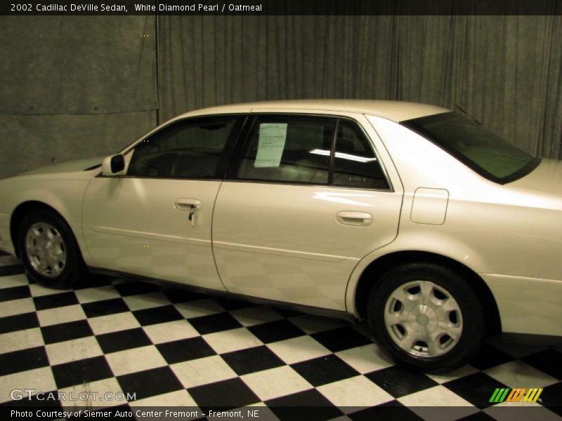 White Diamond Pearl / Oatmeal 2002 Cadillac DeVille Sedan