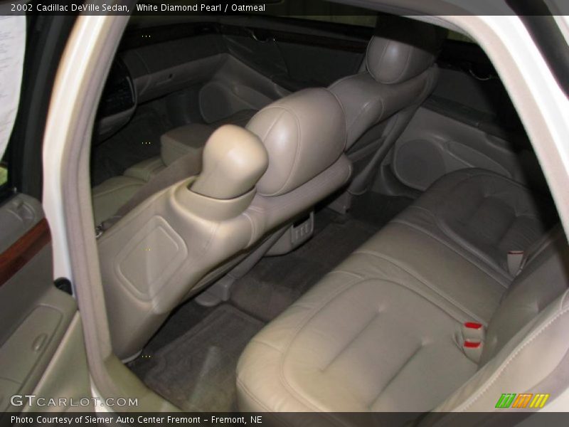 White Diamond Pearl / Oatmeal 2002 Cadillac DeVille Sedan