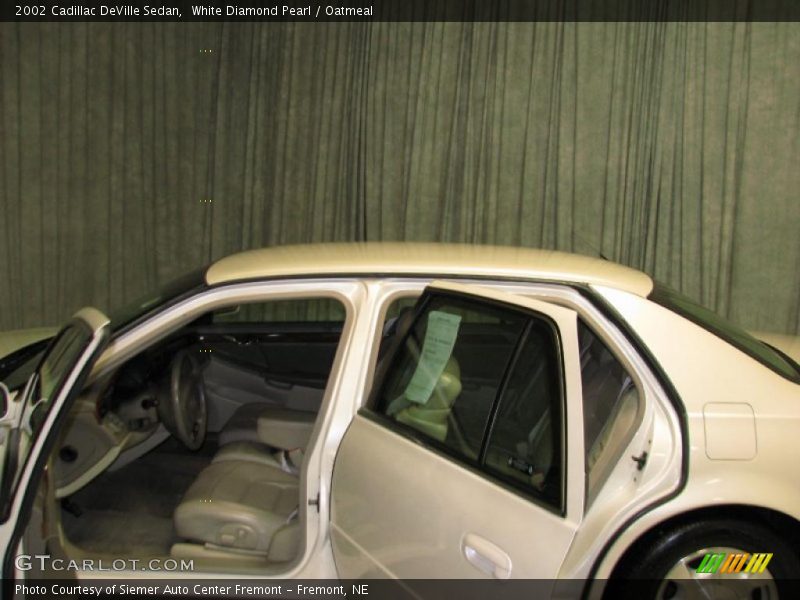 White Diamond Pearl / Oatmeal 2002 Cadillac DeVille Sedan