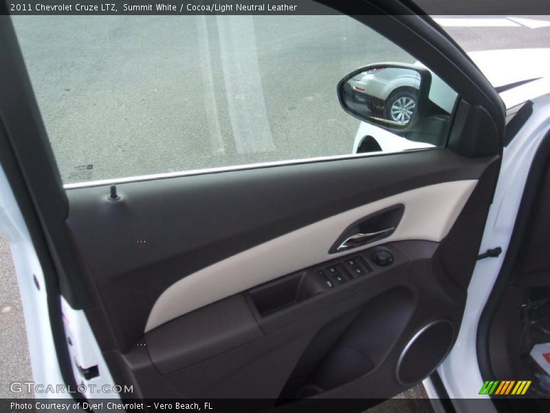 Door Panel of 2011 Cruze LTZ