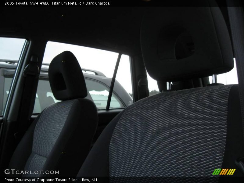 Titanium Metallic / Dark Charcoal 2005 Toyota RAV4 4WD