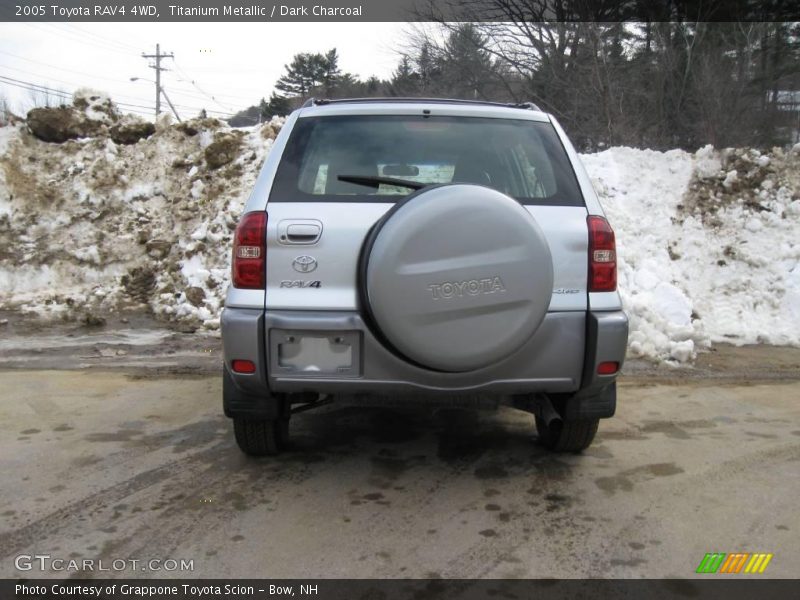 Titanium Metallic / Dark Charcoal 2005 Toyota RAV4 4WD