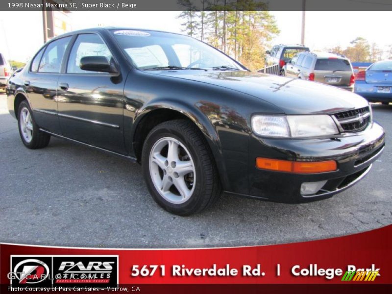 Super Black / Beige 1998 Nissan Maxima SE