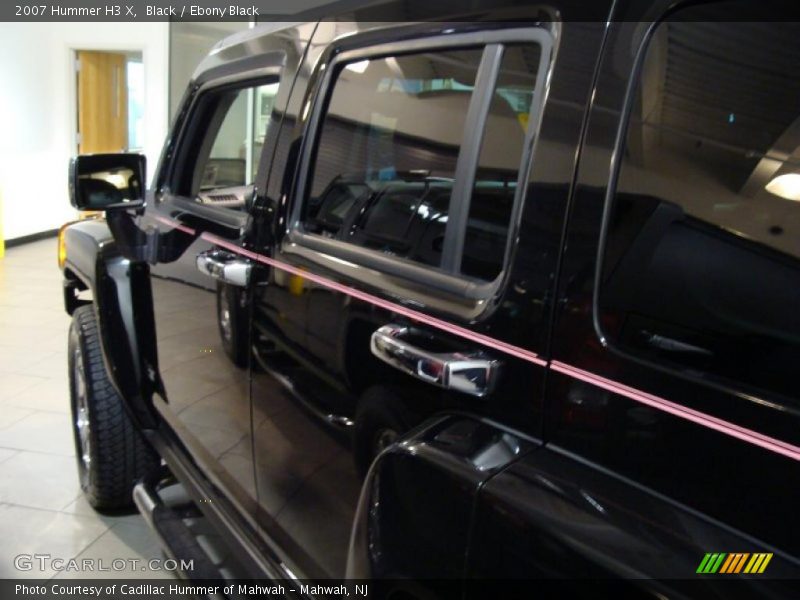 Black / Ebony Black 2007 Hummer H3 X