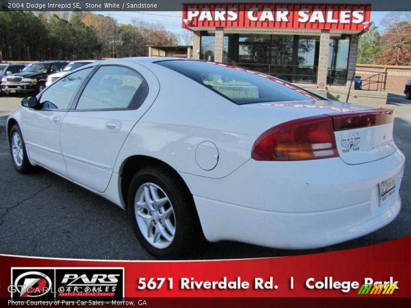 Stone White / Sandstone 2004 Dodge Intrepid SE