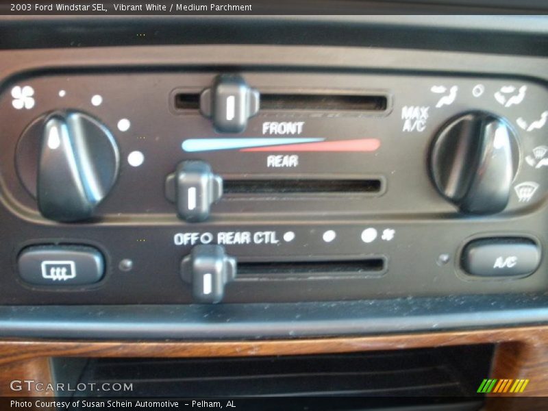 Vibrant White / Medium Parchment 2003 Ford Windstar SEL
