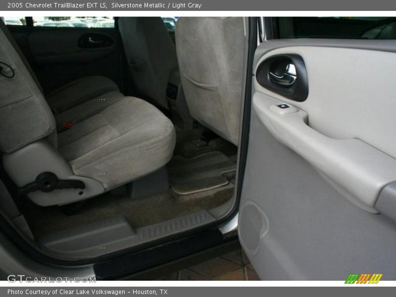 Silverstone Metallic / Light Gray 2005 Chevrolet TrailBlazer EXT LS
