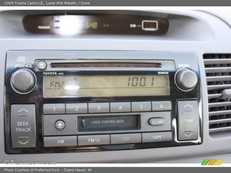 Controls of 2004 Camry LE