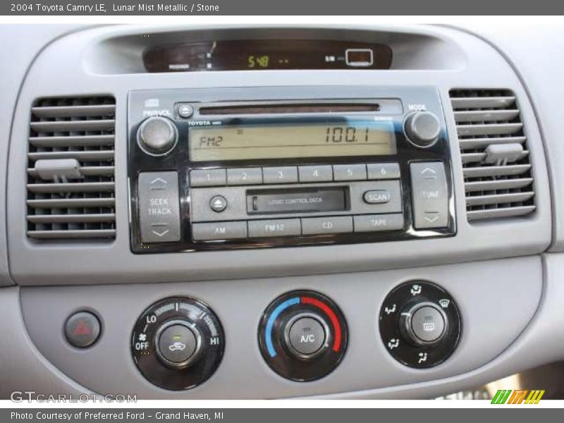 Controls of 2004 Camry LE