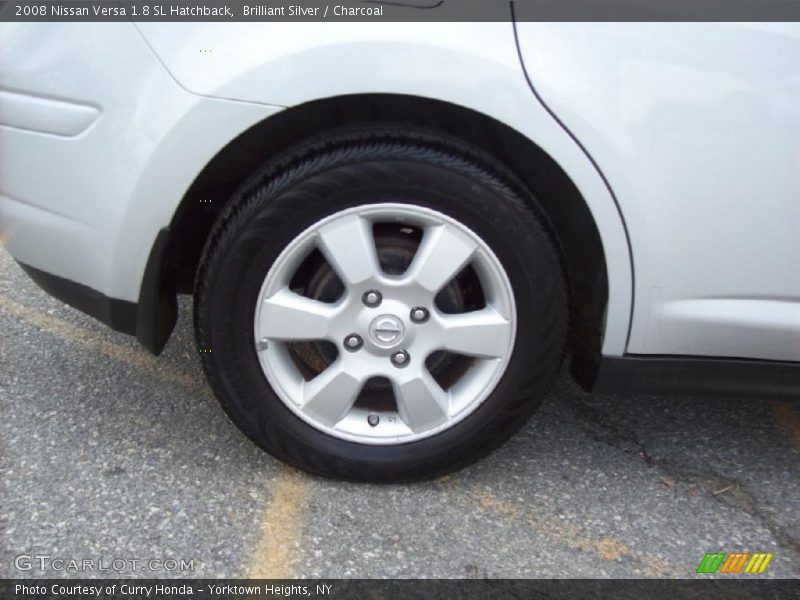 Brilliant Silver / Charcoal 2008 Nissan Versa 1.8 SL Hatchback