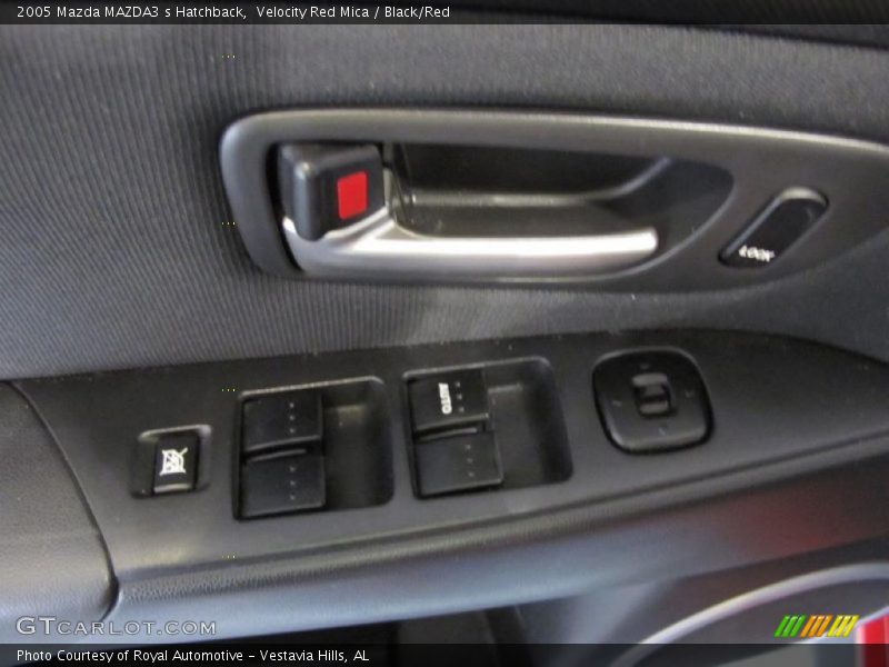 Velocity Red Mica / Black/Red 2005 Mazda MAZDA3 s Hatchback