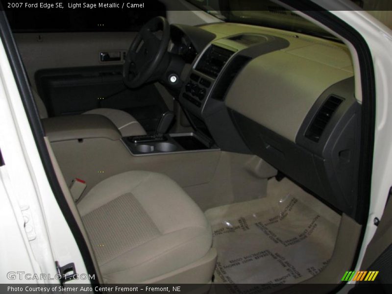 Light Sage Metallic / Camel 2007 Ford Edge SE