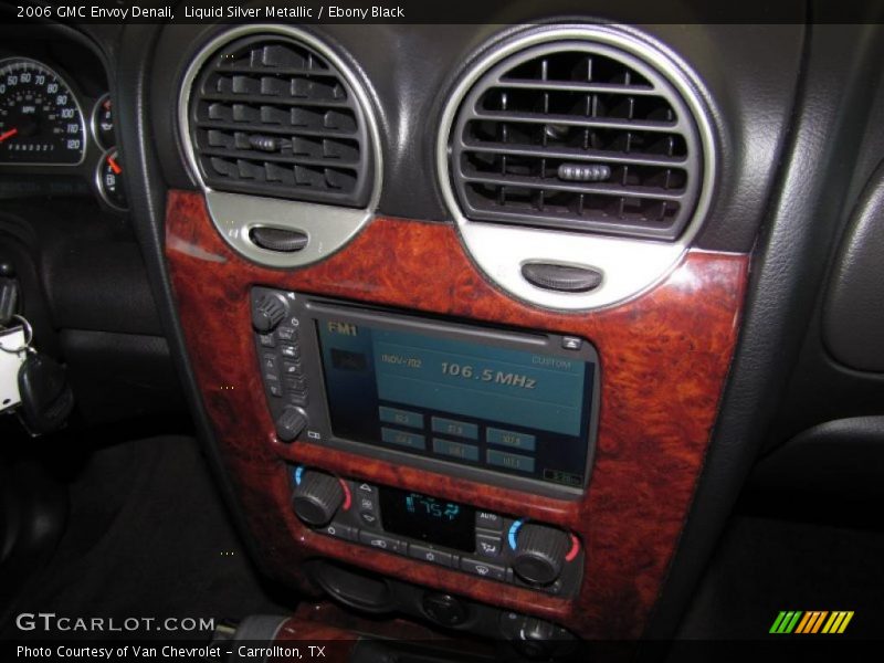 Controls of 2006 Envoy Denali