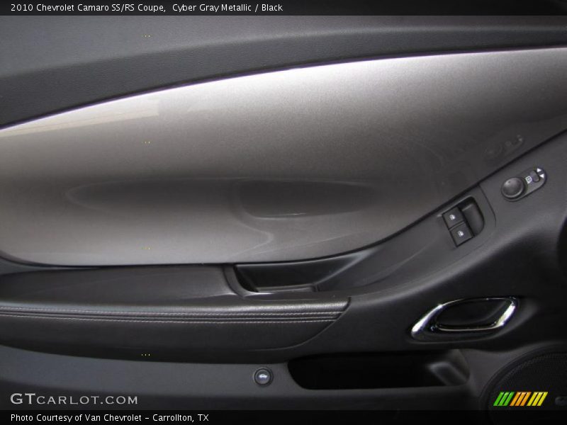 Door Panel of 2010 Camaro SS/RS Coupe