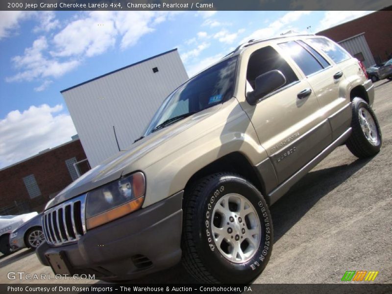 Champagne Pearlcoat / Camel 2000 Jeep Grand Cherokee Laredo 4x4