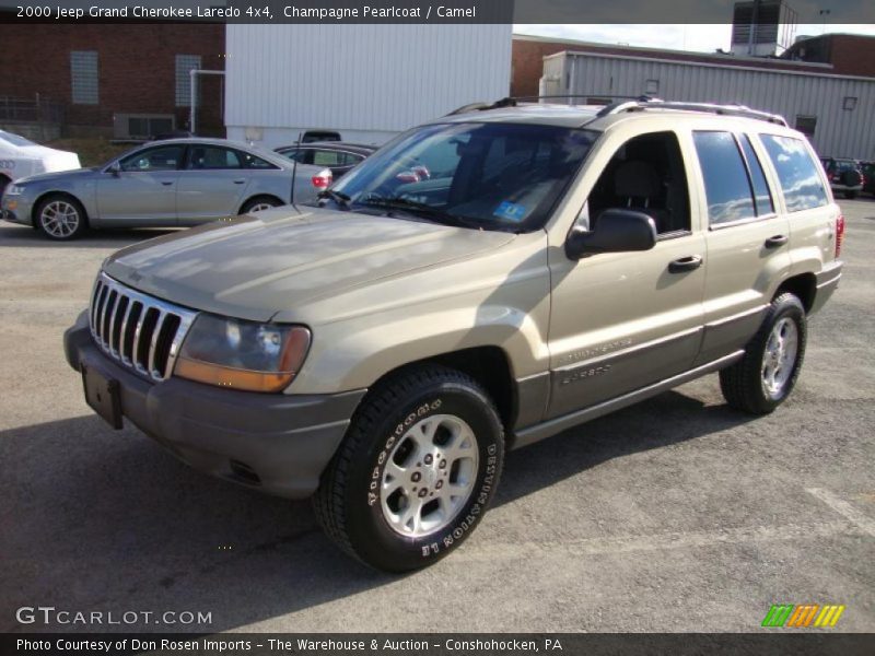 Champagne Pearlcoat / Camel 2000 Jeep Grand Cherokee Laredo 4x4