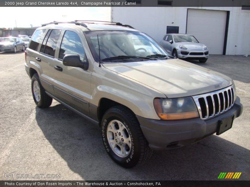 Champagne Pearlcoat / Camel 2000 Jeep Grand Cherokee Laredo 4x4