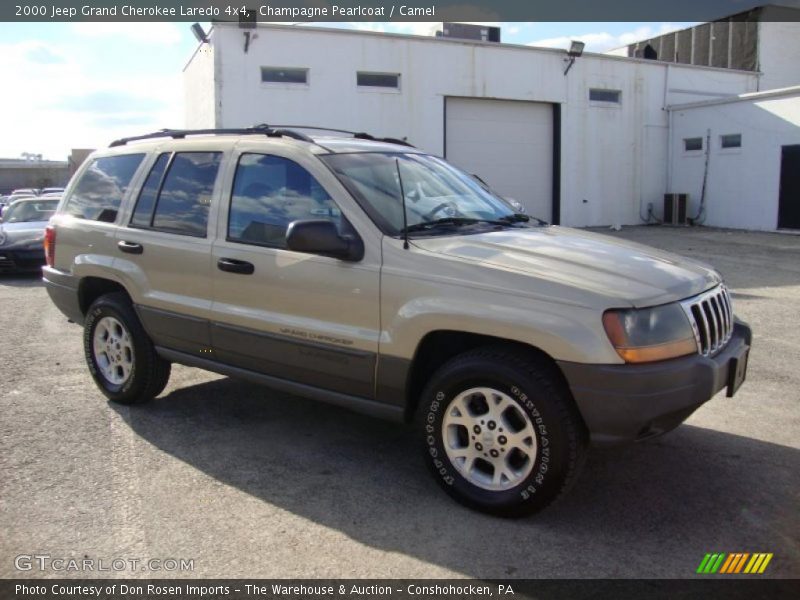 Champagne Pearlcoat / Camel 2000 Jeep Grand Cherokee Laredo 4x4